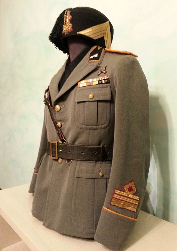 Uniformi, insegne, equipaggiamento individuale ed armi dei soldati della  WW2 - Gruppo Ricercatori Aerei Caduti Piacenza